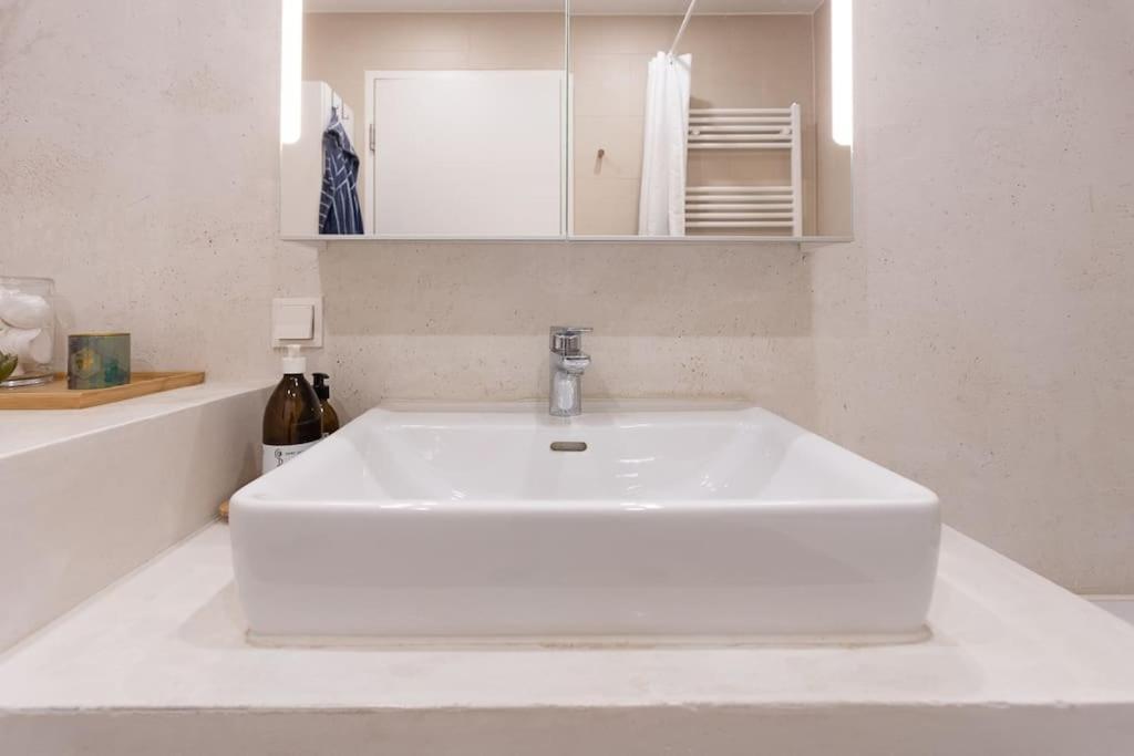 Dream Apartment - Central And Quiet With Ac And Free Parking Garage Viyana Dış mekan fotoğraf