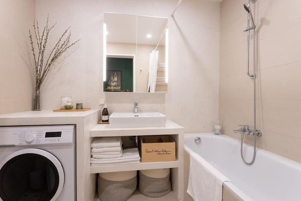 Dream Apartment - Central And Quiet With Ac And Free Parking Garage Viyana Dış mekan fotoğraf
